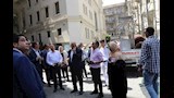 محافظ القاهرة يقود حملة لغلق المقاهي المخالفة بطلعت حرب (19)