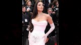 نادين نسيب نجيم بفستان أبيض في مهرجان كان_4