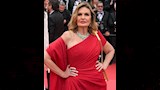 "على الريد كاربت".. يسرا تنشر صورًا جديدة من مشاركتها في مهرجان كان السينمائي