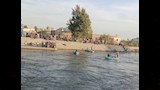 انتشال جثمان الطفل عبدالرحمن المتوفى غرقًا بالبحيرة (6)