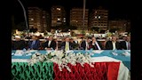 تنظيم حفل زفاف لفتاة يتيمة في فندق عائم 