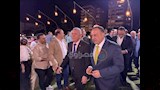 تنظيم حفل زفاف لفتاة يتيمة في فندق عائم 