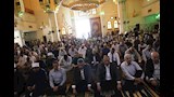 محافظ أسوان يؤدي صلاة الجمعة بالمسجد الجامع ويستمع لمطالب المواطنين