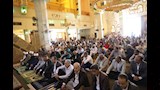 محافظ أسوان يؤدي صلاة الجمعة بالمسجد الجامع ويستمع لمطالب المواطنين
