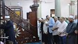 محافظ أسوان يؤدي صلاة الجمعة بكوم أمبو