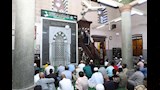 محافظ أسوان يؤدي صلاة الجمعة بكوم أمبو