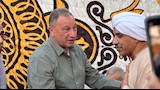محمود الخطيب يتلقى عزاء شقيقته الكبرى