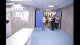 رئيس جامعة السويس يتفقد غرفة الأشعة