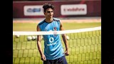 إسلام الفار لاعب الأهلي السابق (4)_1