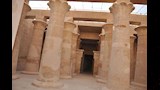 معبد هيبس ومكونات المعبد 
