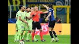 مشادة بين لاعبي إنتر ميلان وبرشلونة