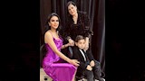 أحلام العجارمة مع ابنها و والدتها