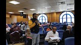 لقاء محافظ المنيا والمواطنين (9)