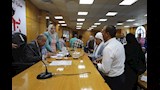 لقاء محافظ المنيا والمواطنين (3)