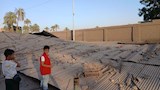 انهيار سقف صاج على سيارات في موقف بقنا (4)