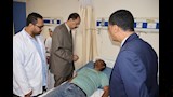 محافظ سوهاج يطمئن على حالة المراقبين المصابين