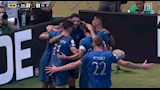 احتفال لاعبي الهلال بهدف التعادل في مرمى ريال مدري