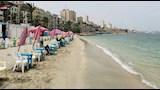 شواطئ الإسكندرية تتجمل في العيد