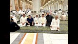 أحمد سعد في المسجد النبوي استعدادا لاداء مناسك الحج