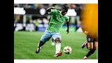 جورجي مينونجو لاعب سياتل ساوندرز  (1)