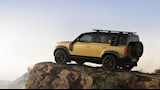 لاند روفر Defender Trophy Edition