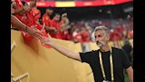 مدرب الأهلي يصافع جماهير الأهلي