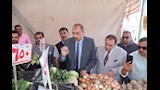 محافظ سوهاج يفتتح سوق اليوم الواحد بمدينة طهطا (11)