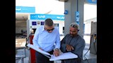 محافظ أسوان يتفقد محطة وقود ويطمئن على منظومة العمل