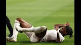 سقوط لاعب تشيلسي على أرضية الملعب (1)