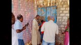غلق وتشميع 35 محلا وكافيه مخالف في أسوان (10)