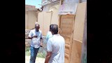 غلق وتشميع 35 محلا وكافيه مخالف في أسوان (9)