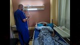 نقل فني مزلقان الإسماعيلية إلى المركز الطبي بالقاهرة (3)