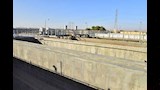 محافظ أسيوط يتفقد محطة معالجة الصرف الصحي بالمشايعة (13)
