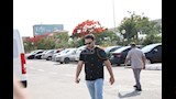 محمد العمروسي في جنازة الفنانة الراحلة سميحة أيوب