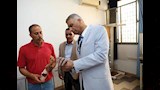 حافظ أسوان يسلم الأطراف الصناعية لـ110 مستحقين (7)