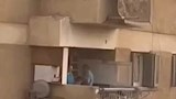 طفل البلكونة