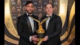 رامي إمام مع شقيقه محمد عادل إمام