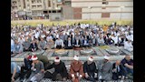 عيد الأضحى في أسيوط.. صلاة جماعية وتهاني وصور تذكارية مع المحافظ (9)