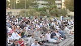 عيد الأضحى في أسيوط.. صلاة جماعية وتهاني وصور تذكارية مع المحافظ (8)
