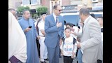 محافظ سوهاج يتبادل التهنئة بالعيد مع المواطنين بمسجد الشرطة (6)