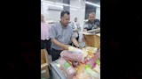 ضبط 100 كيلو مصنعات لحوم فاسدة في حملات تموينية با