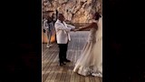 أمينة خليل ترقص مع والدها في حفل زفافها