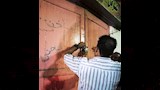 غلق وتشميع محلات ومقاهي مخالفة في أسوان