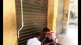 غلق وتشميع محلات ومقاهي مخالفة في أسوان