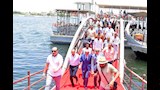  محافظ الأقصر يطلق معديتين جديدتين  (18)