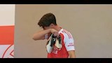 بكاء لاعب أرسنال أثناء تقديمه 