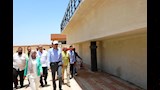 محافظ أسوان يتفقد محطة معالجة الصرف الصحي بقرية الفوزة