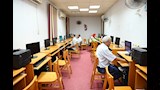 رئيس جامعة أسيوط يتابع معامل التنسيق (8)