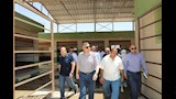محافظ الجيزة يوجه بسرعة الانتهاء من مشروع إسكان متضرري السيول بالصف (2)