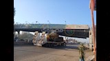 اصطدام لودر في كوبري مشاة بالإسكندرية الزراعي (3)